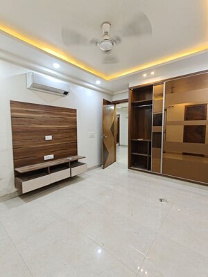 Room in 3 BHK Villa at Thv Vihaan Villa, Sector 10 Greater Noida – for Sale