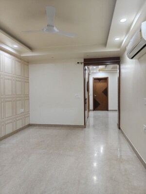 Room in 3 BHK Villa at Thv Vihaan Villa, Sector 10 Greater Noida – for Sale