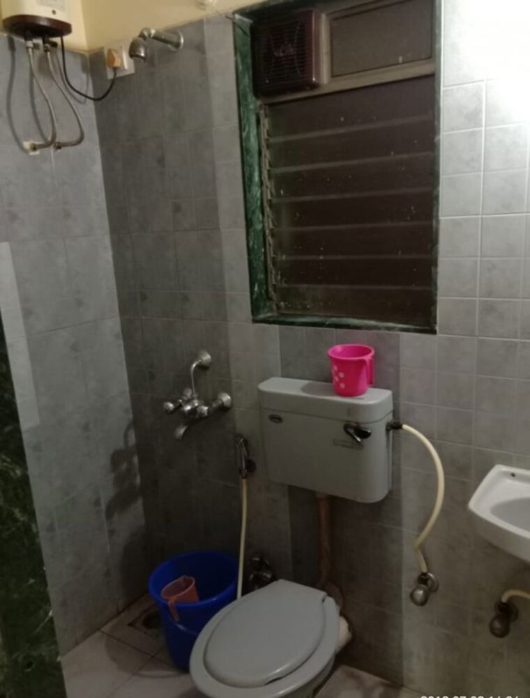 Bathroom, sheth-vasant-galaxy 1 Bedroom 440 Sq.Ft. Apartment In Goregaon West Mumbai 10584836