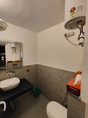 Team Area in 4 BHK Builder Floor at Sector 43 – for Rent
