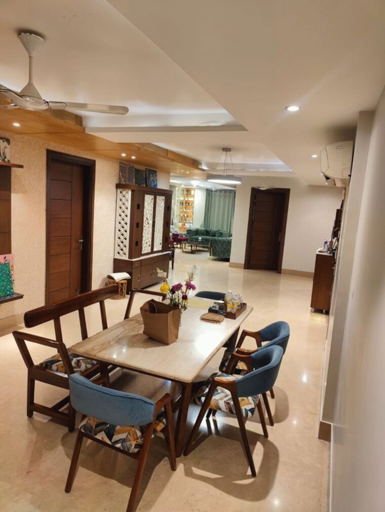 Team Area, sector 43 4 Bedroom 418 Sq.Yd. Builder Floor In Sector 43 Gurgaon 10584852