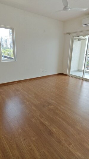 Room in 3.5 BHK Apartment at Godrej Air Sector 85, Sector 85 – for Rent