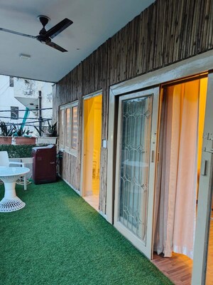 Balcony in 2 BHK Apartment at Safdarjung Enclave – for Rent