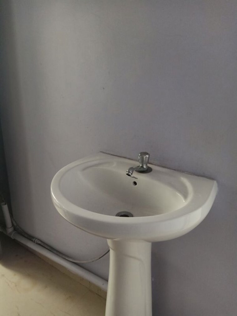 Bathroom, tingre nagar 1 Bedroom 800 Sq.Ft. Apartment In Tingre Nagar Pune 10584839