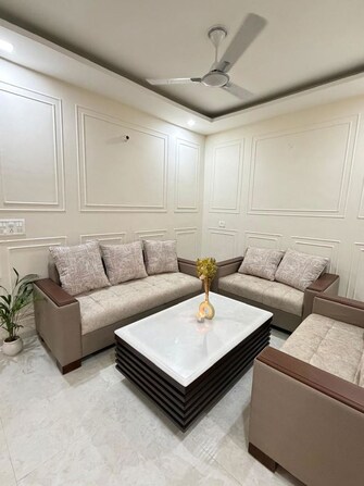 3 BHK + Servant Room,Study Room Apartment For Rent in Surya Towers Zirakpur in Lohgarh, Zirakpur