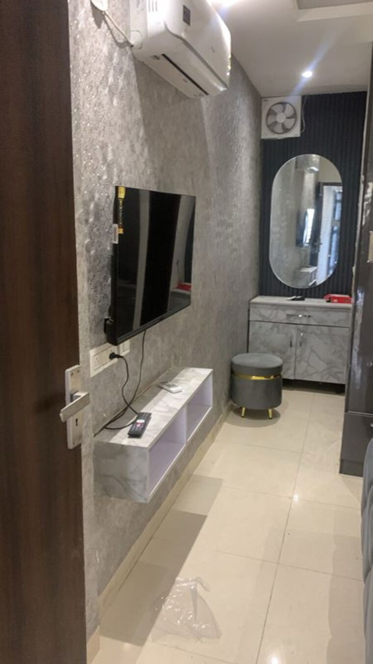 Bathroom, aura-homes 1 Bedroom 1000 Sq.Ft. Apartment In Patiala Road Zirakpur 10584895