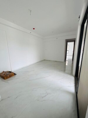 Room in 4 BHK Apartment at Edenic Eurus, Pashan – for Sale