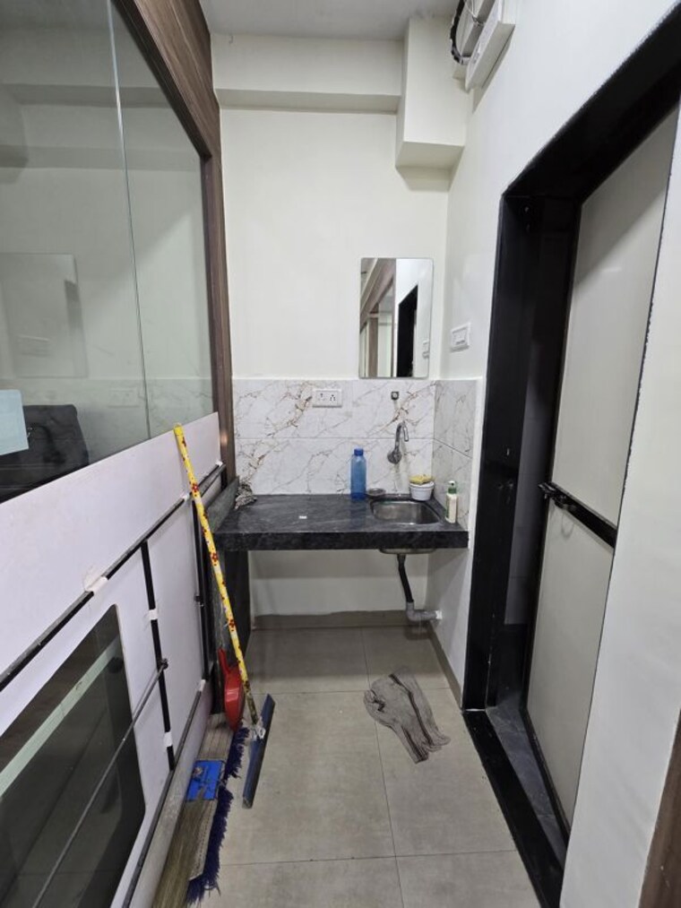Team Area, vashi sector 30a Commercial Office Space 600 Sq.Ft. In Vashi Sector 30a Navi Mumbai 10584908