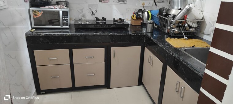 Kitchen, satish-golden-enclave 2 Bedroom 1100 Sq.Ft. Apartment In Lohgarh Zirakpur 10584904