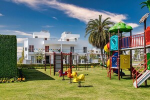  Plot – Garden View at Central Park Flower Valley, Sohna Sector 33 - for Sale