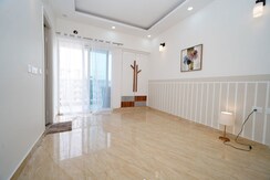 2 BHK Apartment For Sale in Gaur City 7th Avenue
