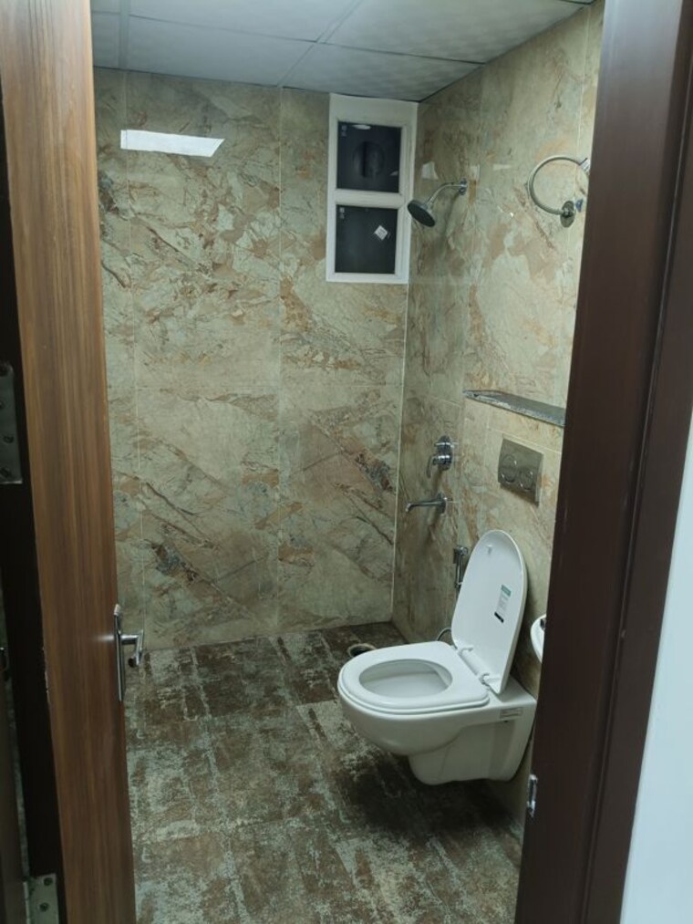 Bathroom, motia-harmony-greens 3 Bedroom 1950 Sq.Ft. Apartment In Kishanpura Zirakpur 10584927