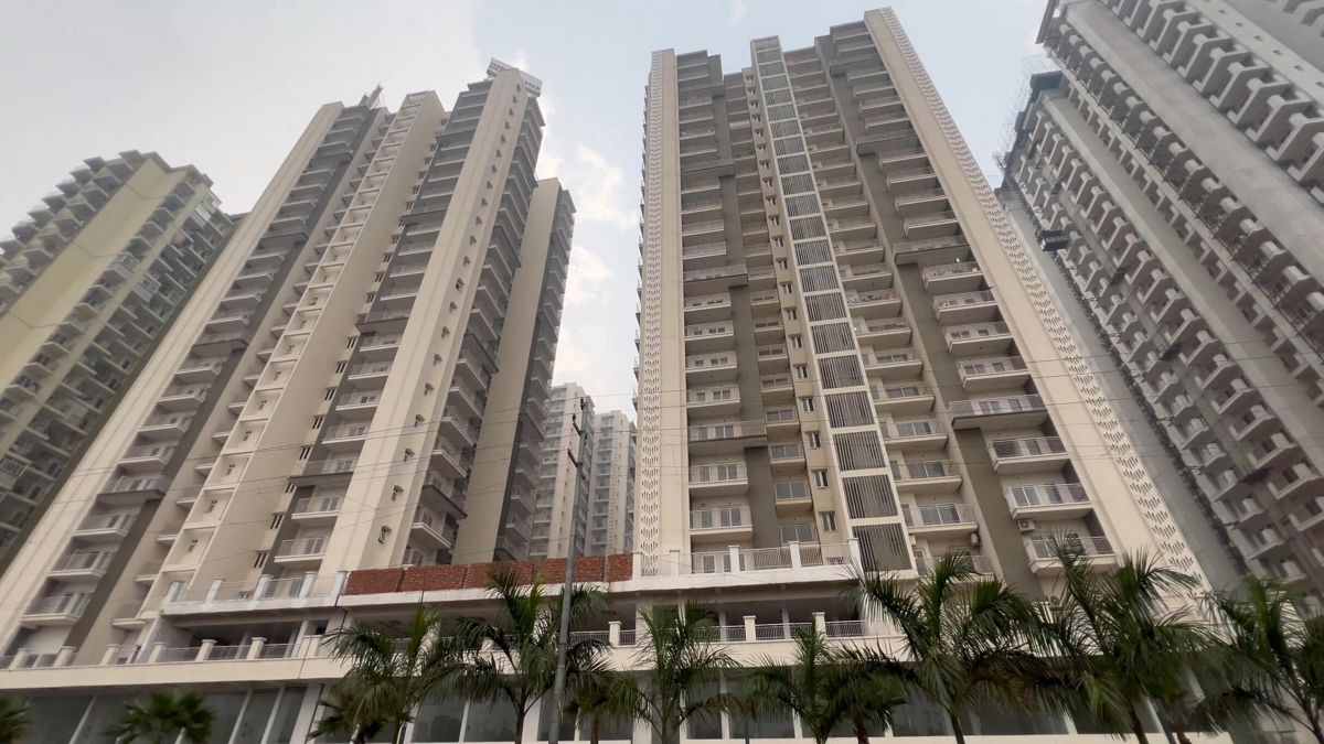 3 BHK 1375 Sq.Ft. Apartment in Trident Embassy Reso