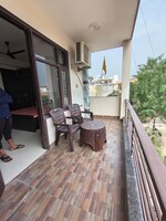 1 BHK + Store Room 700 Sq.Ft. Builder Floor in Sector 21