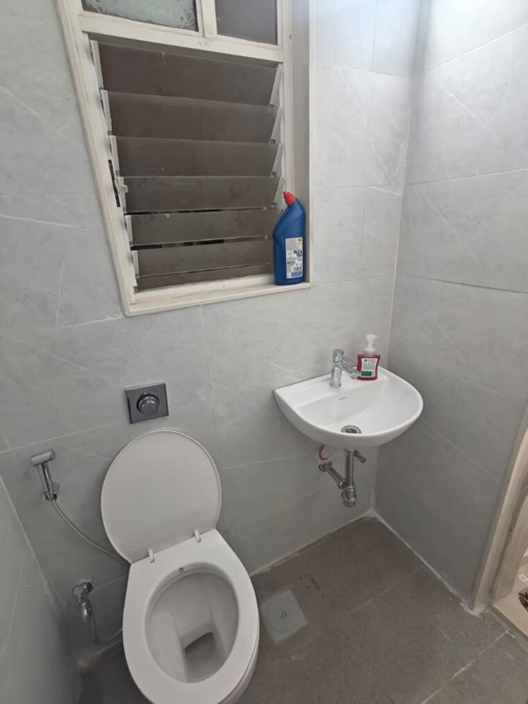 Bathroom, goyal-my-homes-wakad 1 Bedroom 500 Sq.Ft. Apartment In Wakad Pune 10584954