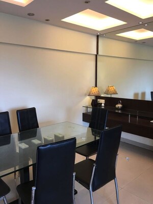 Team Area in 3 BHK Apartment at Meenakshi Apartment, Goregaon East – for Rent
