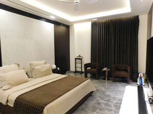 Bedroom in 5 BHK Penthouse at Vasant Kunj – for Sale