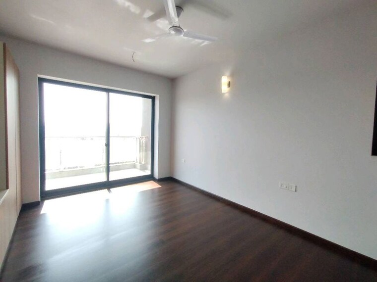 Room, green-wood-city 3 Bedroom 2150 Sq.Ft. Builder Floor In Sector 45 Gurgaon 10584968