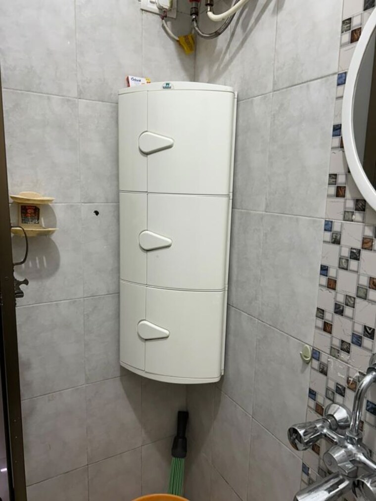 Bathroom, bhoiwada 1 Bedroom 405 Sq.Ft. Apartment In Bhoiwada Mumbai 10525296
