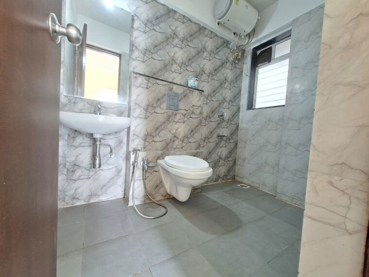 Bathroom, the-wadhwa-solitaire 1 Bedroom 450 Sq.Ft. Apartment In Kolshet Road Thane 10584977