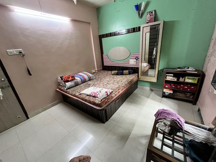 Bedroom, bhawani-housinng-society 2 Bedroom 700 Sq.Ft. Apartment In Bhawani Peth Pune 10584948