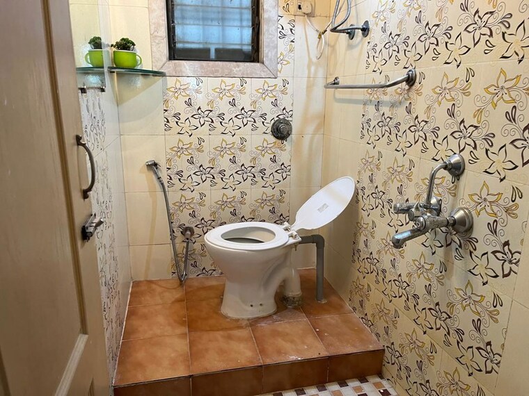 Bathroom, parel 1 Bedroom 689 Sq.Ft. Apartment In Parel Mumbai 10511194