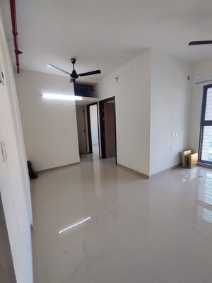 Room in 1 BHK Apartment at Lower Parel – for Rent
