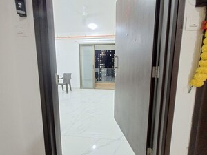 2 BHK Apartment – Entrance View at Raymond Realty Phase II, Pokhran Road No Two - for Sale