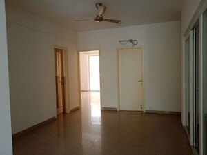 Room in 4 BHK Apartment at Emaar Emerald Floors Premier, Sector 65 – for Rent
