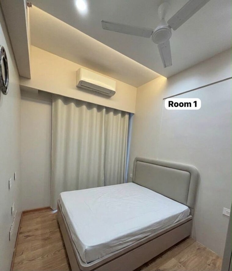 Bedroom, rustomjee-seasons-bandra-east 3 Bedroom 1064 Sq.Ft. Apartment In Bandra East Mumbai 10585016
