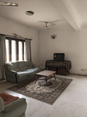 Living Room in 4 BHK Apartment at Sarita Vihar – for Rent