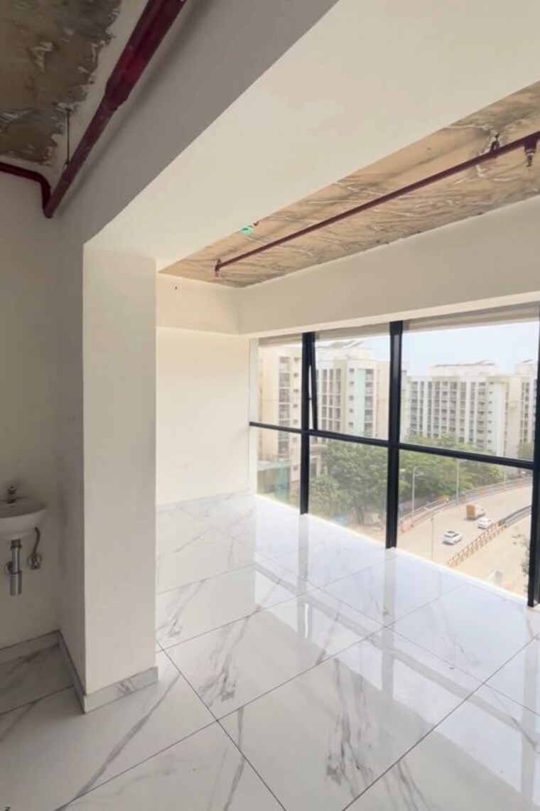 Room, gayatri-heights Commercial Office Space 2040 Sq.Ft. In Andheri East Mumbai 10585031