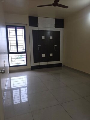 Room in 2 BHK Apartment at Nanded Madhuvanti, Sinhagad Road – for Rent