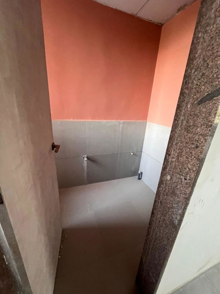 Bathroom, adani-archway 4 Bedroom 1500 Sq.Ft. Apartment In Jagatpur Ahmedabad 10585035