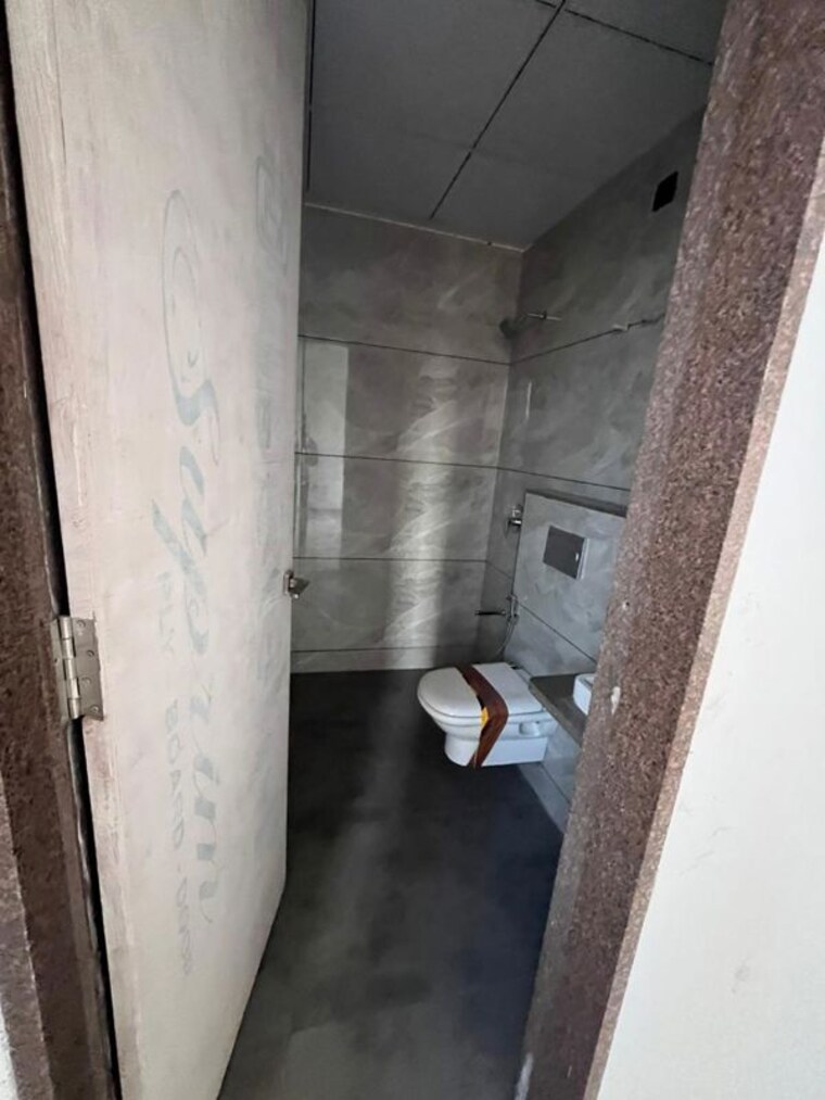 Bathroom, adani-archway 4 Bedroom 1500 Sq.Ft. Apartment In Jagatpur Ahmedabad 10585035