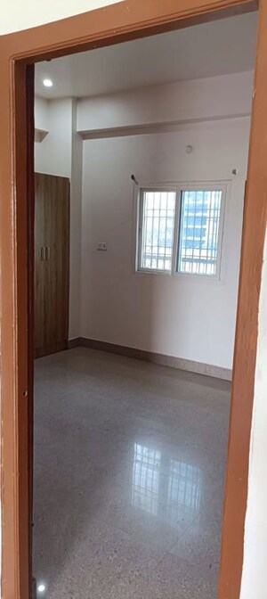 Room in 2 BHK Builder Floor at Sampatchak – for Sale