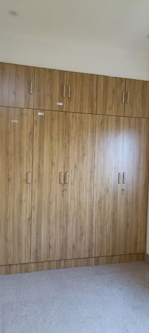 Furnished Amenities in 2 BHK Builder Floor at Sampatchak – for Sale