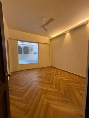 Room in 3 BHK Builder Floor at New Friends Colony – for Rent