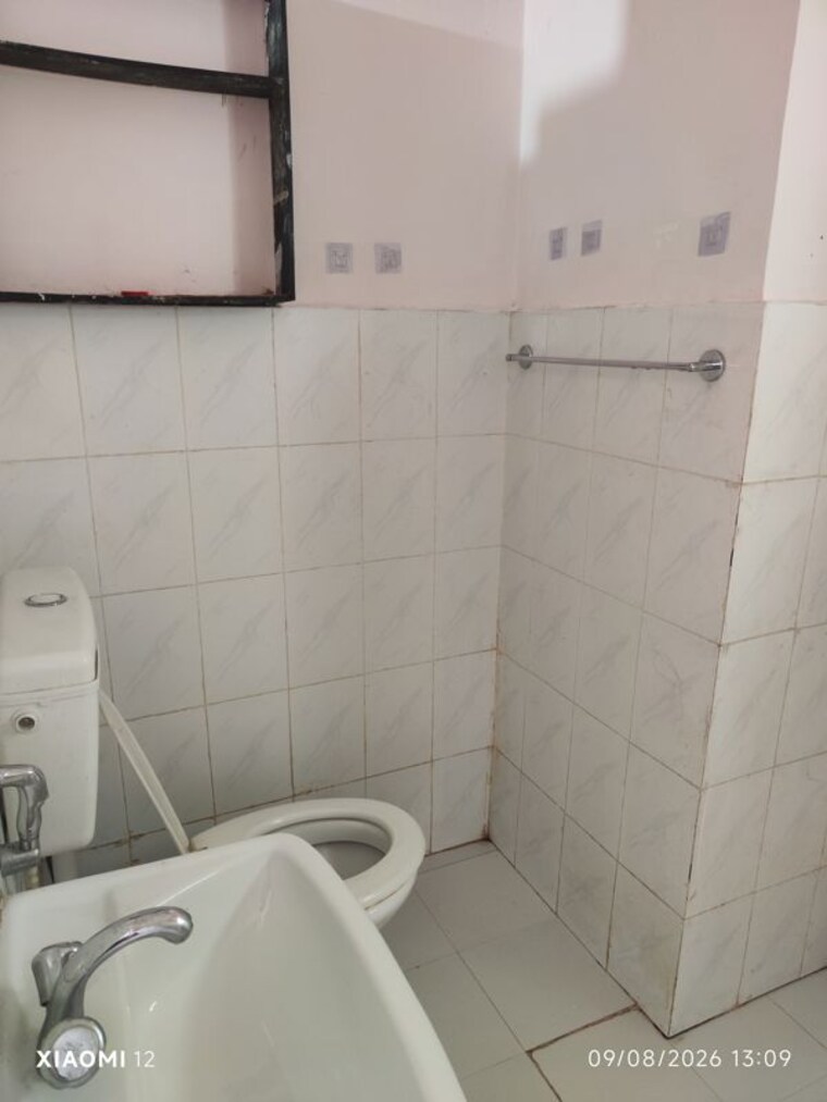 Bathroom, gomti-enclave-devamau 2 Bedroom 1000 Sq.Ft. Apartment In Devamau Lucknow 10585060