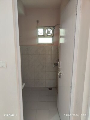 Bathroom in 2 BHK Apartment at Gomti Enclave Devamau, Devamau – for Rent