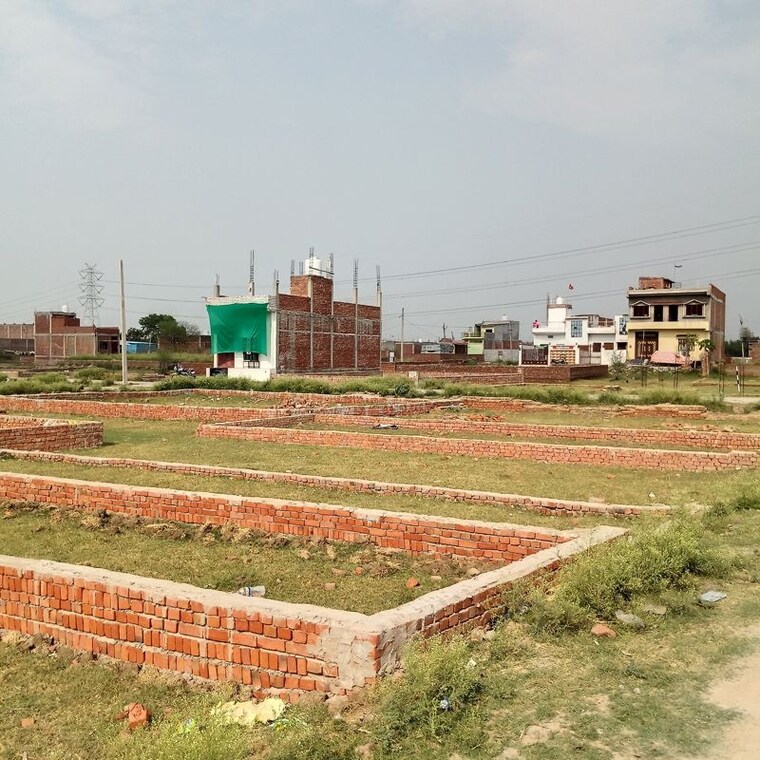 undefined, parao  1632 Sq.Ft. Plot In Parao Varanasi 10585064