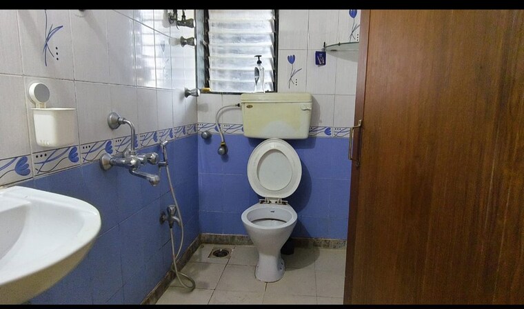 Bathroom, j-p-residency 2 Bedroom 800 Sq.Ft. Apartment In Malad West Mumbai 10585062