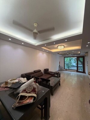 3 BHK Builder Floor For Rent in Defence Colony
