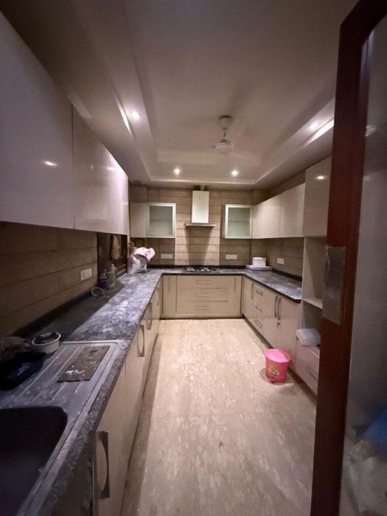 Kitchen, defence colony 3 Bedroom 1800 Sq.Ft. Builder Floor In Defence Colony Delhi 10585077