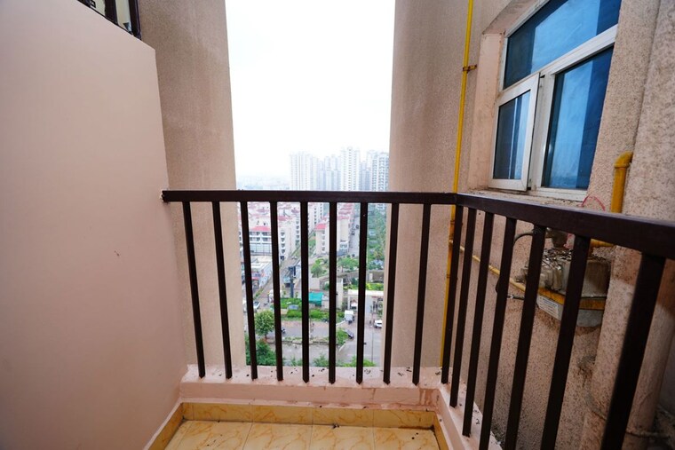 Balcony, ska-greenarch 2 Bedroom 1000 Sq.Ft. Apartment In Sector 16b Greater Noida Greater Noida 10585093