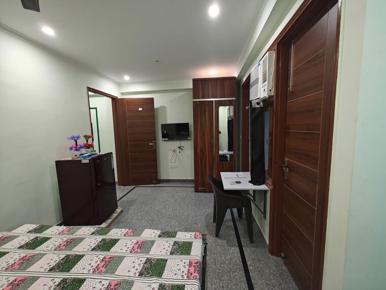Living Room, ansal-api-versalia 1 RK 660 Sq.Ft. Builder Floor In Sector 67a Gurgaon 10585079