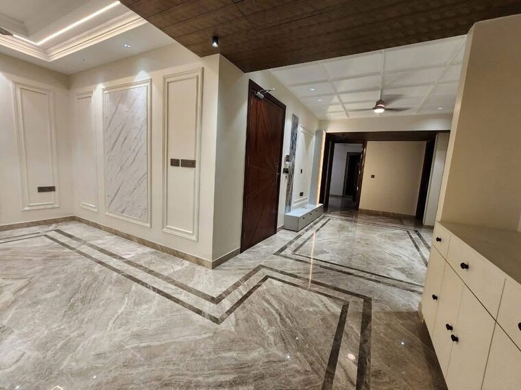 Room, dlf cyber city 4 Bedroom 2500 Sq.Ft. Independent House In Dlf Cyber City Gurgaon 10585091