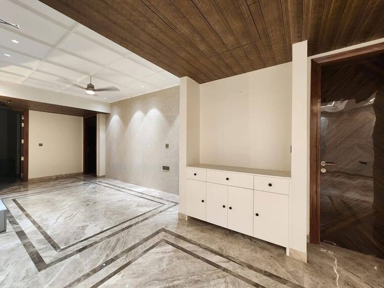 Room, dlf cyber city 4 Bedroom 2500 Sq.Ft. Independent House In Dlf Cyber City Gurgaon 10585091