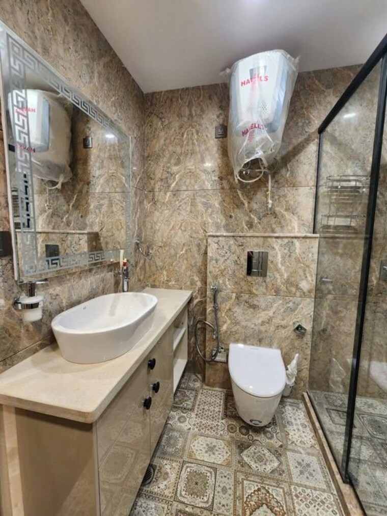 Bathroom, dlf cyber city 4 Bedroom 2500 Sq.Ft. Independent House In Dlf Cyber City Gurgaon 10585091