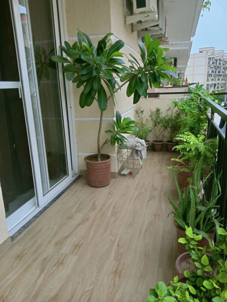 Balcony, ghb-splande 3 Bedroom 1650 Sq.Ft. Apartment In Patiala Road Zirakpur 10585116